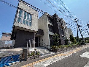 ソレアード　新都心 201号-1