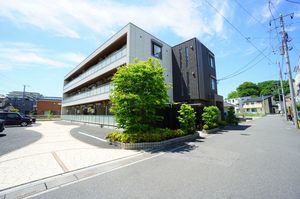 アレ　ア　ドゥマン