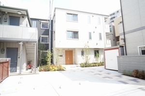 プレミアス・スクエア