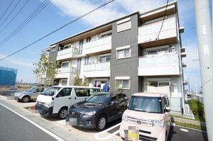 リブレ・ソレアード 303号-1