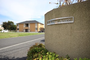 メゾン・アコーレＢ 203号-1