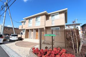 ウエストウイング