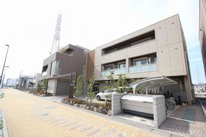 ＴＡＫＥ　ＯＮＥ