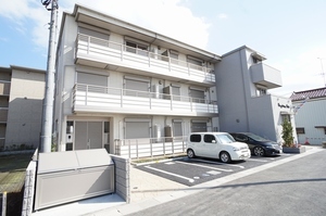 エストレージャ