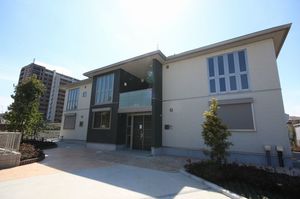 シャーメゾン金杉