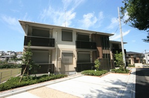 カーサ・フォレスタ　Ｃ 201号-1