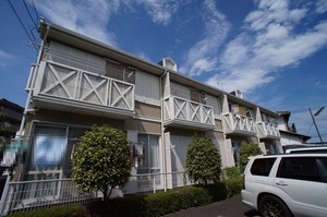 ホワイトシャトル　島田 103号-1