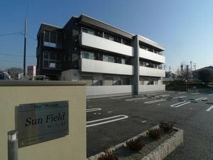 サン・フィールドＡ 201号-1