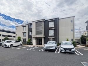 ラフィーナ・コート 101号-1