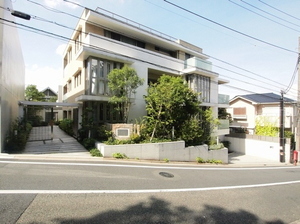 Ｇａｒｄｅｎ　Ｈｏｕｓｅ　Ｎａｋａｍｅｇｕｒｏ 101号-1