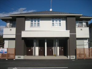 メゾン・ド・ファミールＢ 101号-1