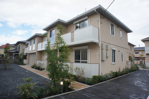 ヴィラ・クレスト　Ｅ 103号-1