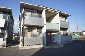 メゾン　ド　ボヌールⅢ