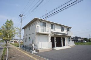 メゾン・シャルマン 202号-1