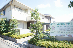 メビュースタウンⅤ　Ｃ 203号-1