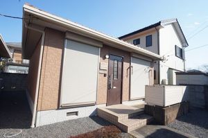 プチブーケ八番館 101号-1