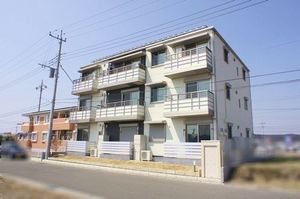 レ・フルーレット 203号-1