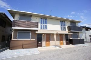 ノワール　リヴィ