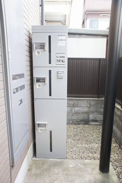 グリューナーラウム 202号-13