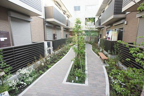 Comodo Patio B 102号-15