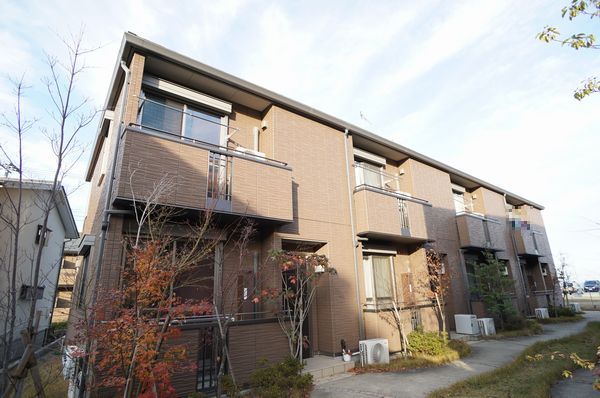 フローラ稲城Ｂ