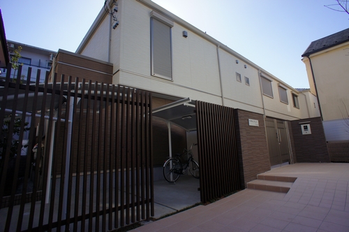 Ｔｈｅ　Ｂｅｌｃｈｅｒ＇ｓ　Ｓａｋｕｒａｇａｏｋａ　Ｆｌａｔ　Ｂ102-1