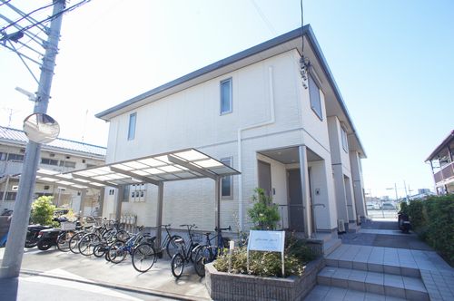 グリシーヌ　ジュアン