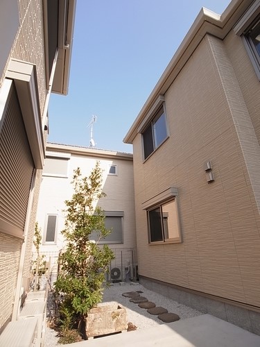 Laurier South 101号-14