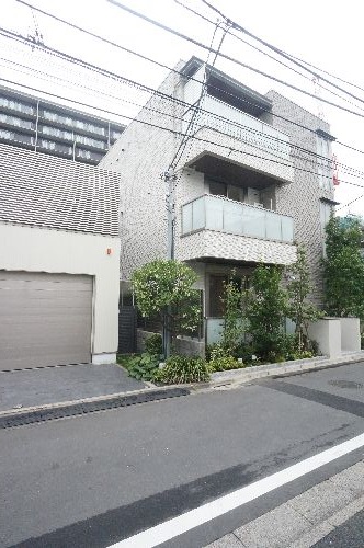 シャーメゾン左門町 301号-15