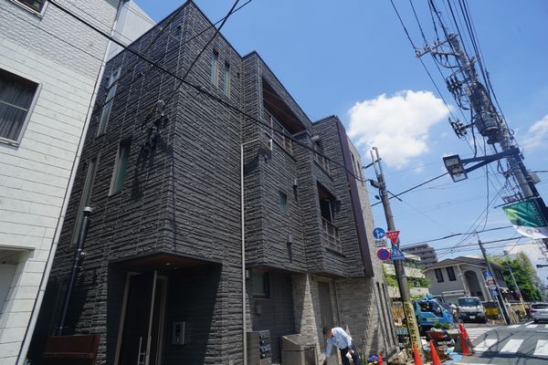 メゾン　ドゥ　トロワ