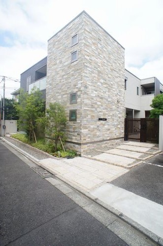 Ｍａｉｓｏｎ・ｄｅ・Ｒｉｖｅｎｄｅｌｌ