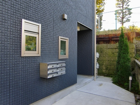 フラグシップ余丁町 302号-3