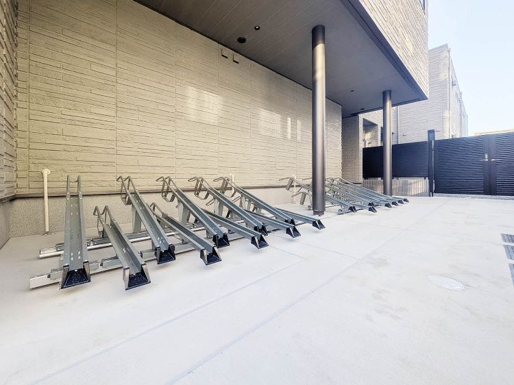 ＴＨＥ　ＳＥＮＳＥ 302号-7