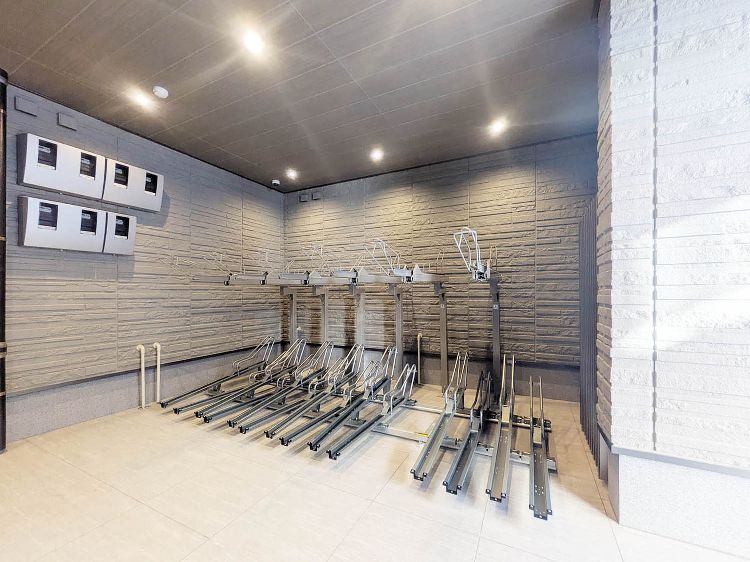 ＴＨＥ　ＳＥＮＳＥ 302号-8