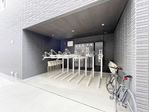 メゾン　ド　ルナール 303号-4