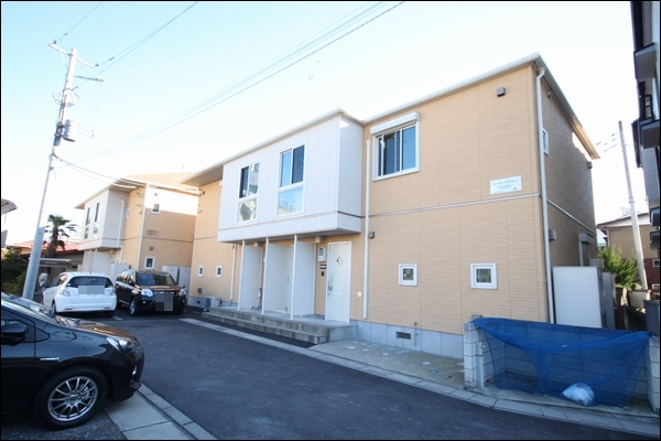 シャーメゾン　カトレアＢ201-1