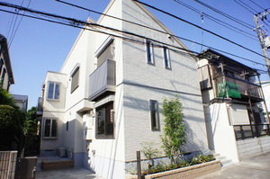 シャーメゾン中野