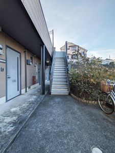 リヴェール中里 201号-13