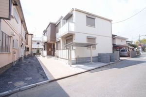 ディープリー・アイ