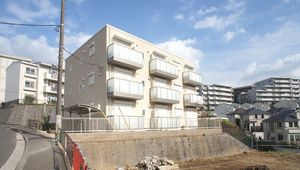 スカイヒルズ栗平 202号-15