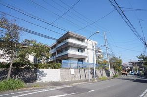 ＩＬ　ＣＵＯＲＥ 305号-3