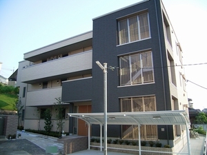 Ａｍｉ・Ｃｏｕｒｔ横浜 202号-1