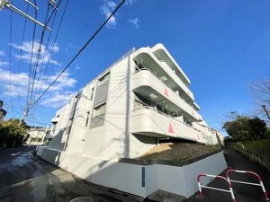 クレアメゾン片倉 206号-2