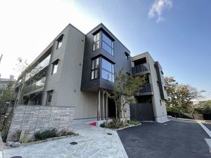 ベルパイネ大倉山Ⅱ