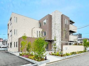 ナーシサス・コート