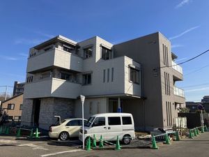 メゾン・ド・リヴェール 301号-12