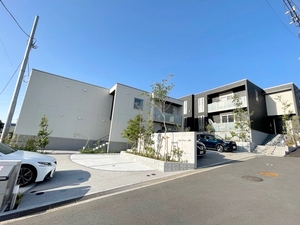 ゼフィールメゾン二俣川 Ⅱ 101号-12