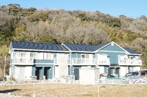 リバ―サイド葉山 107号-1