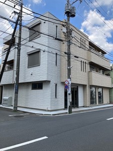 Ｇｒｅｅｎａｇｅ　Ｓｈｉｎｊｏ　（グリナージュ　新城） 203号-1