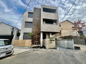 アヴェニール宮崎台 102号-1